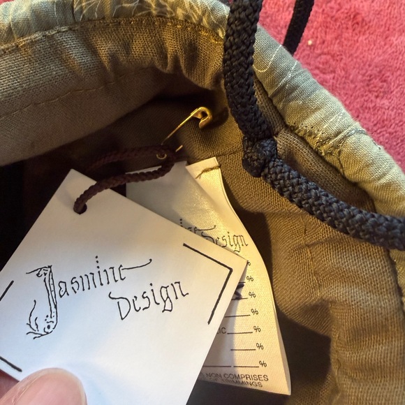 NWT Vintage Style Gray and Gold Hat handmade embroidered by Jasmine Designs - Picture 7 of 9